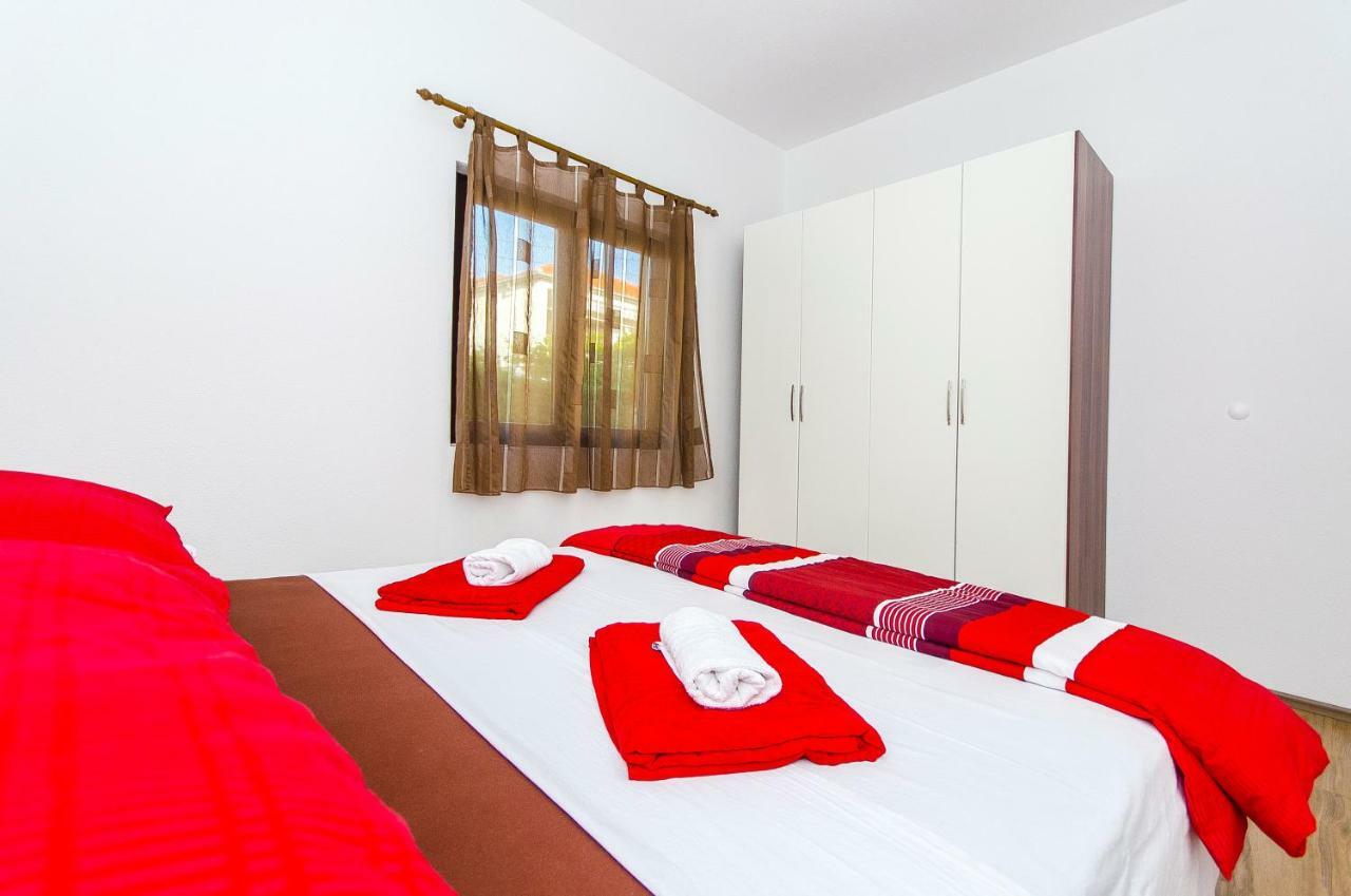 Apartment Ive Trogir Buitenkant foto